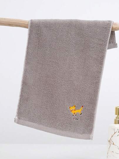 1/4 قطع من المناشف القطنية الصغيرة ، مستطيلة الشكل ، مطرزة بطباعة كرتونية لحيوانات الفهد والزرافة والكوالا ، ماصة وناعمة وسريعة الجفاف ، مناسبة للحمام والمطبخ والعطلات والسفر والمدرسة ، لكِلا الجنسين