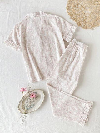 بيجاما طقم كاجوال للبنات مكون من 2 قطعة - بلوزة بياقة مكشكشة وبنطلون، بطبعات زهور وأرانب، باللون الوردي الفاتح، لباس منزلي مريح