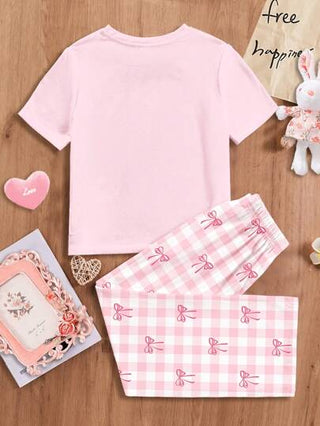 SHEIN طقم بيجامة للفتيات الصغيرات مكون من تي شيرت كاجوال واسع الرقبة مع بوصلة مربعة الأكمام القصيرة، وبنطال واسع الساق، مناسب للصيف