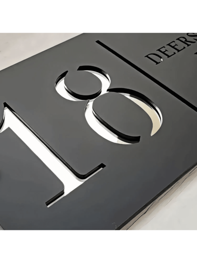 1 قطعة رقم منزل مخصص من الأكريليك - لوحة عنوان منزل 3D أسود ذهبي مجوفة مصممة خصيصًا للمنزل ، الشقة ، المتجر | خط حديث ، مقاوم للطقس ، سهل التثبيت بشريط لاصق مزدوج الجانب | يعزز جمال الحافة ، متعدد الوظائف ، زخرفي ، قابل لإعادة الاستخدام ، من الفولاذ المقا