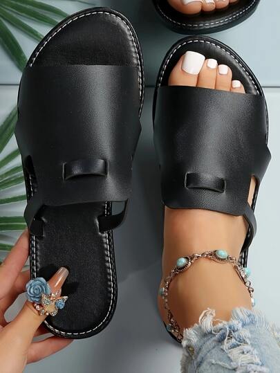 صنادل ذات بروز ستايل صيفي مبتكر مريحة للنساء مقاس كبير، برؤوس مستديرة مفرغة وتصميم كاجوال، لإطلالة عفوية في الشاطئ والعطلات