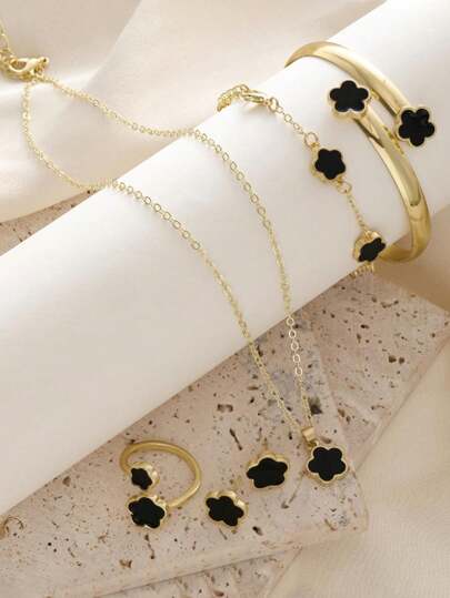 طقم مجوهرات بأسلوب أوروبي وأمريكي شعبي بأوراق البرسيم الخمسة - عقد، خاتم، سوار، أقراط، قلادة بتصميم قطرات الزيت الملون ذات البرسيم البسيط والإكسسوارات