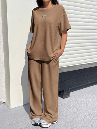 طقم حريمي قطعتين EZwear بدلة نسائية ذات قطعتين للارتداء اليومي