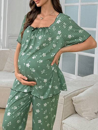 Shein Underwear&Sleepwear Maternity بيجامة حمل كاجوال من الاربعة قطع متشعرة المنسوجة بياقة مربعة مزخرفة بالزهور