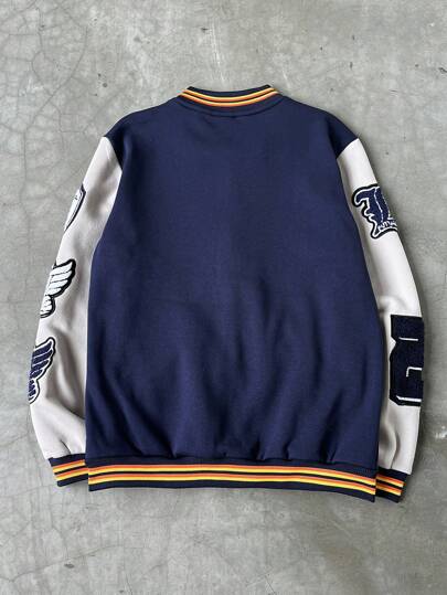 Manfinity Sporsity جاكيت رجالية طويلة الأكمام مفتوحة من الأمام، مزينة بالتطريز والرقع بألوان متباينة