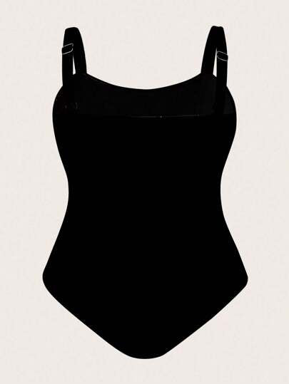 Swim Oasis بدلة سباحة قطعة واحدة ذات حمالات رفيعة باللون الأسود مع تنورة مطبوعة بنمط شامل ، طقم بدلة سباحة مكون من قطعتين لقياسات كبيرة