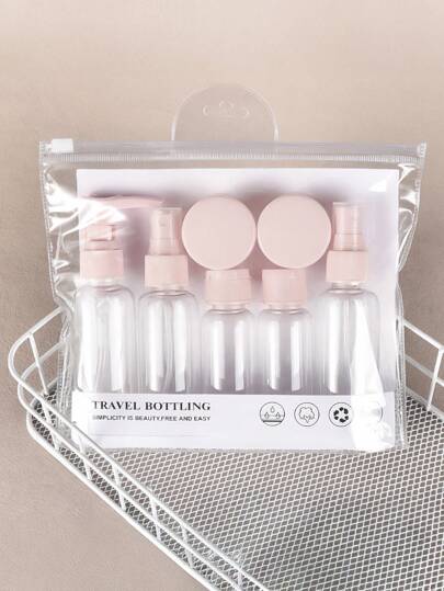 7 قطع مجموعة زجاجات تجميل للسفر - حاويات تجميل سيليكون مقاومة للتسرب مع مرذاذ للكريمات والشامبو والكريمات | مجموعة زجاجات قابلة لإعادة التعبئة للطائرة والتخييم