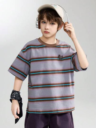 ASK JUNIOR تي شيرت أكمام قصيرة ملائم للمراهقين بطباعة ملونة معززة على خطوط، بقصة فضفاضة وطراز عتيق