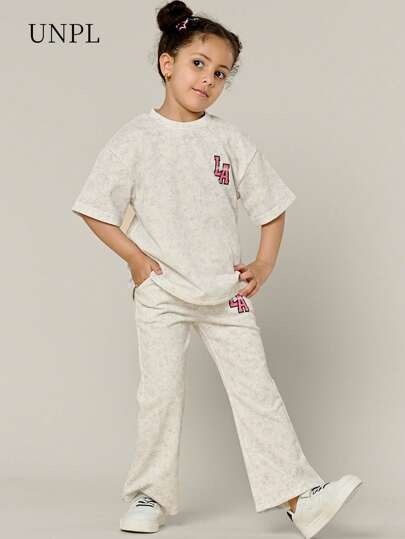 تيشيرتات بناتي 2 قطعة/طقم قميص قصير الأكمام وبنطال طباعة حروف للفتيات الصغيرات، ملابس كاجوال