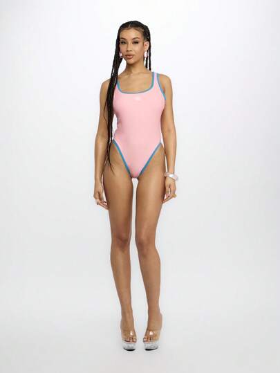 مايوه حريمي قطعة واحدة SUMWON WOMEN البدلة السباحة الكلاسيكية ذات الرقبة المنخفضة قطعة واحدة مع تفاصيل ملونة على الحواف، ذات ساقين مرتفعة بطراز عتيق، مناسبة للربيع والصيف في شاطئ البحر أو المسبح