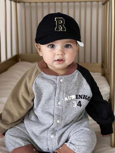 قبعة بيسبول مخصصة للأطفال بطرز خيوط ذهبية على الحروف الأبجدية ال- 26، طراز حرفي، قبعة سناببك للأولاد والبنات، قبعة شمس للأطفال من سن 1-3 سنوات