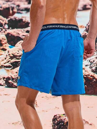 Manfinity VDAYZ شورت شاطئ رجالي صيفي برباط ومطبوع عليه حروف بألوان متعددة، مناسب للعطلات، هاواي