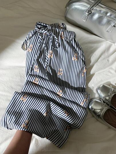 Comfortcana بنطلون كاجوال مطبوع بشريط الدب وبسحاب صوتي