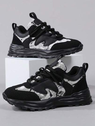 احذية رياضية للرجال موديل 2025، تصميم لسان سميك، أنف مستدير مربوط بسحاب، مانع الإنزلاق، نسيج شبكي متناسق بشكل غير متماثل،أحذية جري للأزواج، أحذية كاجوال من قماش المخمل والجلد الصناعي PU، شبكة كثيفة ،نعل إيفا سميك و خفيف الوزن