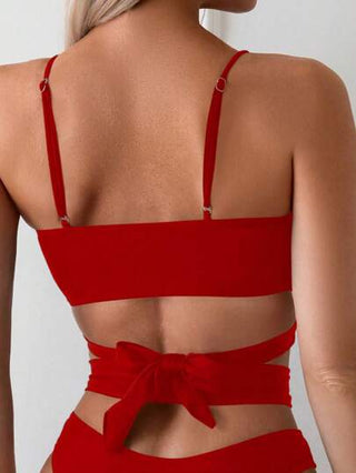 Swim Basics طقم بكيني نسائي بحمالات سباغيتي بلون صلب مفرغ مناسب للعطلات الصيفية والشاطئ