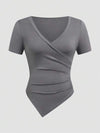 Calvaya مجموعة من السراويل الطويلة المحبوكة المقاس الكبير وقميص T-shirt بأكمام قصيرة غير منتظمة التجعد، قطعتان