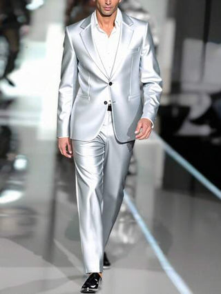 Manfinity AFTRDRK بدلة رجالي بقصة ضيقة بذهبي واحد ذات الطيات تضم جاكيت و بنطلون، زي خاص لمسرح