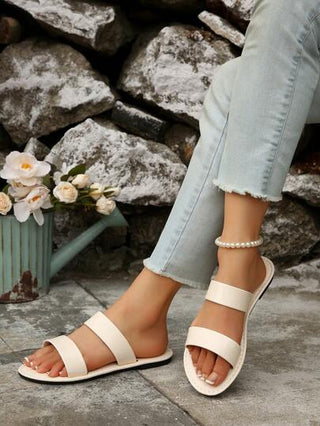 نعال صنادل بمقاسات إضافية للنساء مفتوحة الأصابع بتصميم بسيط وسهل الارتداء برباط مزدوج مسطح، صنادل كاجوال وشاطئية عصرية للاستخدام الخارجي الصيفي