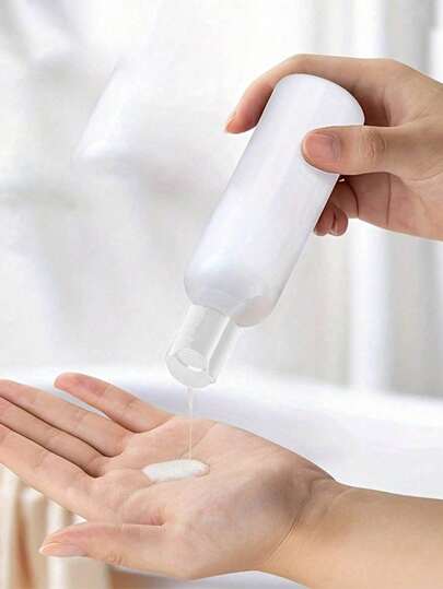 5 قطع زجاجات بلاستيكية شفافة قابلة لإعادة التعبئة بسعة 6.7 أونصة مع أغطية قرصية سوداء. زجاجات بلاستيكية شفافة فارغة قابلة للضغط مع غطاء قابل للطي أسود. حاويات سفر صغيرة محكمة الإغلاق مانعة للتسرب للمستلزمات الشخصية والشامبو والكريمات والمستحضرات...