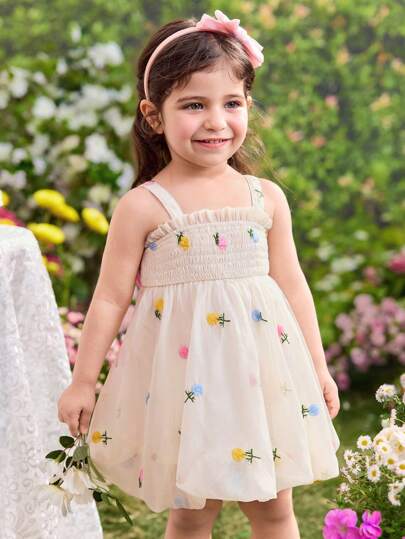 فساتين بيبي فستان بنات صغار مطرز وممشط من القماش المشبك بحمالات مريحة