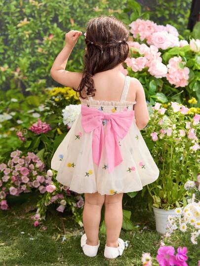 فساتين بيبي فستان بنات صغار مطرز وممشط من القماش المشبك بحمالات مريحة