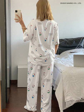 DAZY HELLO KITTY | DAZY طقم بيجامة للنساء مكون من بنطال وتيشيرت بأكمام قصيرة فضفاض مزين برسوم كرتونية جذابة