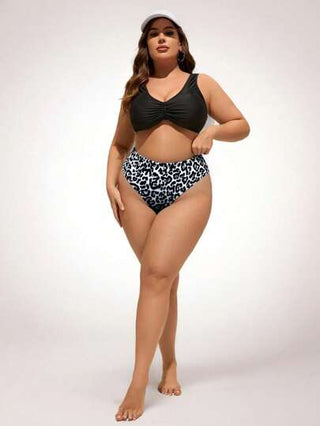 SHEIN Swim Curve بيكيني قاعدي مطبوع بنمط النمر بقياس كبير، صيفي للارتداء في الشاطئ والعطلات