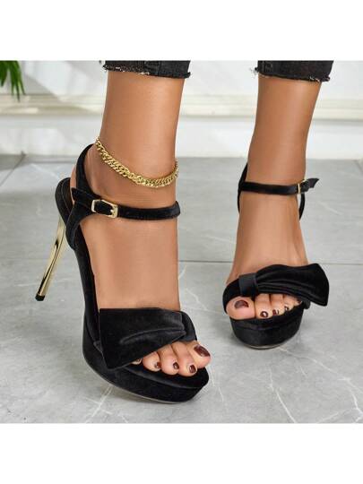 SVRM نساء موضة كعب عالي برأس مستدير سانديل بلمسة جريئة من الجلد الحراري مع فيونكة وشريط خلفي ونعل منصة خفيف ومقاوم للماء، باللون الأسود
