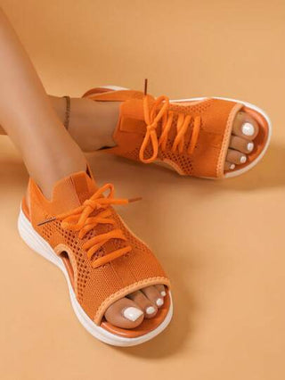 صنادل رياضية كاجوال نسائية ذات شبكة جوفاء مطبوعة