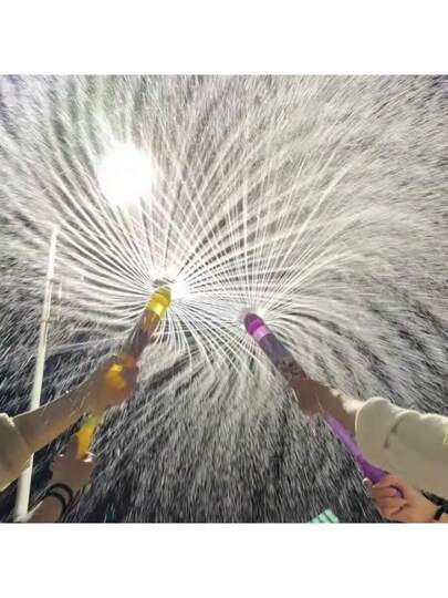 زجاجة رذاذ مياه زهرية رومانسية قطعة واحدة ، دعامة إبداعية للتصوير الفوتوغرافي للأزواج تحت الأضواء الشارعية ، مسدس ألعاب نارية شائعة رذاذ الماء ، نوع السحب ، جهاز ممتع للتصوير الفوتوغرافي