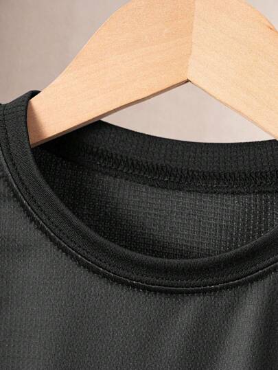 2 قطعة/ المجموعة أزياء أطفال كاجوال من قميص رياضي بطباعة تدرج وشورت أحادي اللون، بذلة قميص كرة القدم للأطفال، مناسب للرياضة والبس اليومي وتدريب الإحماء