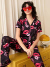 Chillnights طقم ملابس علوية قصيرة الأكمام مع سراويل بشريط أمامي للسيدات، بزهور الكرز