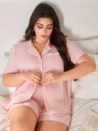 مجموعة ملابس منزلية وملابس نوم من الأساليب الفرنسية مزينة بأزرار وتريم مخطط مقاسات كبيرة