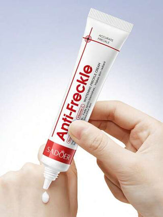 كريم تفتيح وإزالة البقع /كريم مكافحة الحبوب، مشرق ، مرطّب ، مفتّح ، يزيل السمات والبقع الوجهية