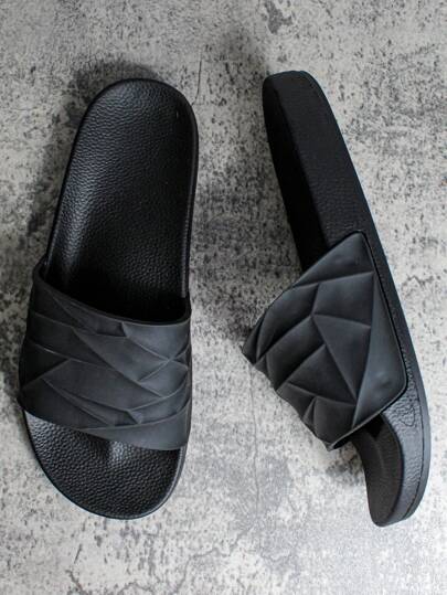 صندل شاطئ خارجي أنيق للرجال ذو لمسة ناعمة ومريحة لا تنزلق، موديل جديد صيف 2025