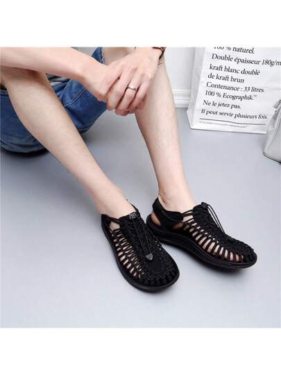 صنادل محاكة يدوية، صنادل صيفية، صنادل ذات كعب منصة، صنادل رجالية، صنادل نسائية، صنادل رياضية، أحذية رجالية، أحذية نسائية، شاطئ، صيف، سفر