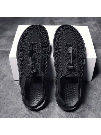 صنادل محاكة يدوية، صنادل صيفية، صنادل ذات كعب منصة، صنادل رجالية، صنادل نسائية، صنادل رياضية، أحذية رجالية، أحذية نسائية، شاطئ، صيف، سفر