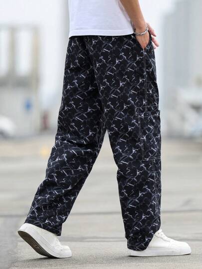 Manfinity Homme بنطلون شحن كاجوال للرجال بتصميم صبغ التعتيق، خصر مرن،ساق مستقيمة