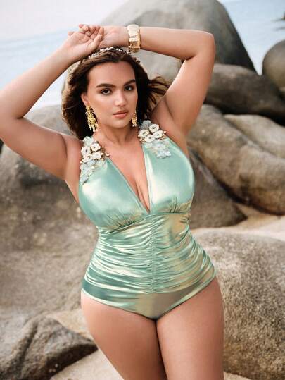 Swim Oasis مجموعة ملابس شاطئ للسيدات بحجم كبير قطعتين، بدلة السباحة قطعة واحدة بياقة على شكل حرف V مع تنورة مطابقة كستر، للاستخدام اليومي الصيفي