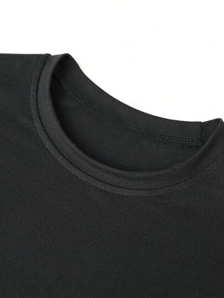 تيشرت أسود بياقة طاقم وأكمام قصيرة مطبوع عليه رياضة كرة السلة للأولاد المراهقين، 1 قطعة من الأعلى الصيفية للأطفال الكبار