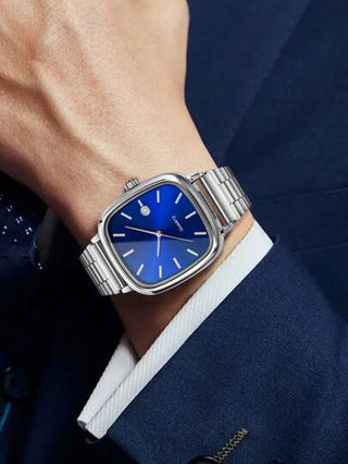 ساعة معدنية فاخرة بسيطة، عصرية، مربعة الشكل مع إظهار التاريخ، مناسبة للرجال والنساء لاستخدامها اليومي، في المناسبات الرسمية والأعياد وعيد الحب، هدية مميزة