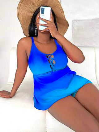 SHEIN Swim Curve مجموعة ملابس سباحة تانكيني حالتر ذات درجتي لون للمرأة المقاسات الكبيرة