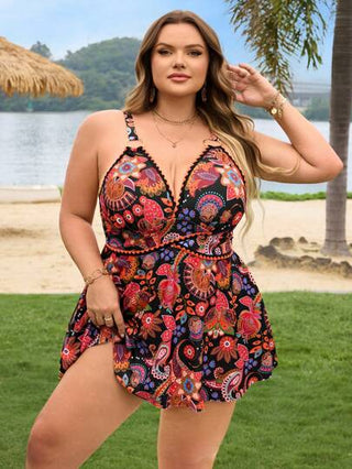 SHEIN CURVE+ فستان بيكيني ذو قطعتين مزخرف بأزهار وكشكشة مقاس كبير للنساء
