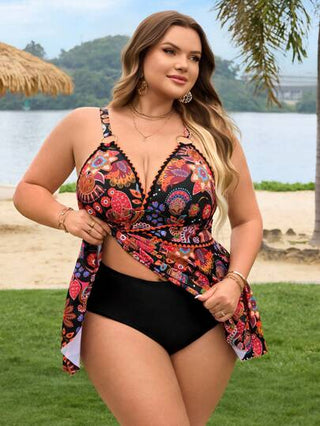 SHEIN CURVE+ فستان بيكيني ذو قطعتين مزخرف بأزهار وكشكشة مقاس كبير للنساء