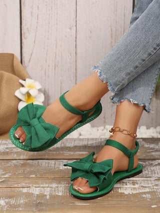 صندل فلات جديد مزين بفيونكة مرن واسع القدم مريح مدور الأصبع للنساء، صندل صيفي عصري مفتوح الأصابع سهل الارتداء للشاطئ