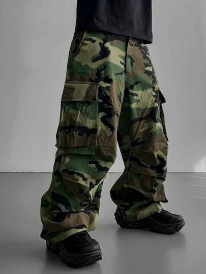 Manfinity EMRG سراويل حريمي كاجوال من طراز Manfinity EMRG بطبعة كامو، قصة ساقين مستقيمة واسعة