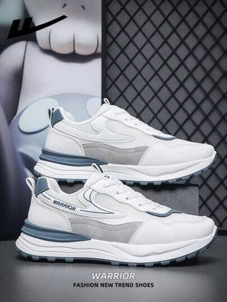 WARRIOR زوج من حذاء كاجوال سنيكر للرجال من ماركة وارير، بنعل سميك واربطة، قاعدة ناعمة منخفضة الحواف للاستخدام الخارجي، بنقشة لون أحادي أنيقة ولينة، ملاءم لارتداء الخريجين، وأحذية التزلج منخفضة الحواف من الجلد