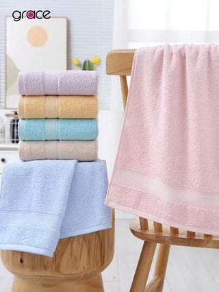 GRACE طقم منشفة قطنية ذات تصميم ملتف ممتاز - منشفة عائلية فائقة اللين للوالدين والأطفال والكبار | ضروريات الحمام والجيم والسفر ، تصميم لطيف صديق للبشرة