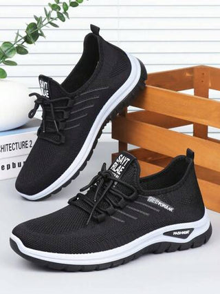 أحذية رياضية كاجوال للرجال، أحذية شبكية قابلة للتنفس وسهلة الارتداء، مقاومة للانزلاق والتآكل للمشي الخارجي للمتوسطي العمر والمسنين (مقاس أصغر من المعتاد بنصف مقاس)