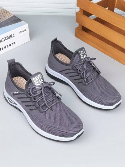 أحذية رياضية كاجوال للرجال ، أحذية رياضية شبكة تنفس ، أحذية مشي خارجية مقاومة للانزلاق وذات متانة ، طراز سهل الارتداء للمتوسطي العمر والمسنين (تصغر بمقاس نصف مقاس)